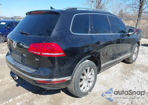 2015 Volkswagen Touareg V6 Sport from USA, damaged, VIN WVGEF9BP9FD006833